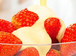 Dream on – New sauce by Premier Foods Premier Foods has launched a new vanilla-flavoured pouring sauce just in time for the run-up to summer and the soft-fruit season.
