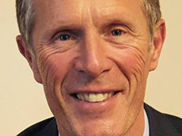 A retail take on Scotland’s future Blair Jenkins, chief executive of Yes Scotland, above left. Eddie Barnes, political editor of Scotland on Sunday, above centre. And Jackson Carlaw MSP, Better Together. The three panellists gave their views on the independence campaigns so far at the Scottish Grocers’ Federation’s special independence debate in Edinburgh last month.