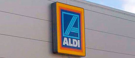 Discounters power ahead DISCOUNT store chain Aldi now takes a 3.5% share of the cash going through British grocery tills and competitor discounter Lidl takes 3% according to the latest market share findings from analyst Kantar Worldpanel. The research firm measured Aldi’s year-on-year growth at 31.5% with Lidl growing by just under 9%.