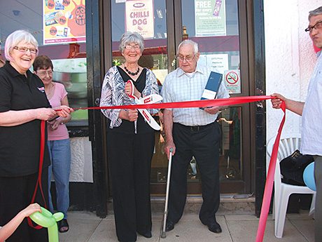 Evelyn Wales, who was the first customer of Spar Condorrat in Cumbernauld, back in 1973, was last month invited by the shop’s owners the Clyne family to cut a red ribbon to launch the store’s 40th anniversary celebrations.