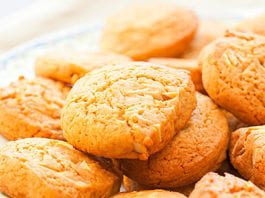 Singles bar – Home baking on the rise Biscuits