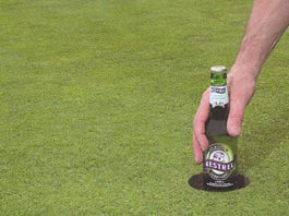 Kestrel hopes to score with golfers 28a_0514