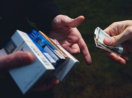 Highlighting the illicit trade threat 88a_0614