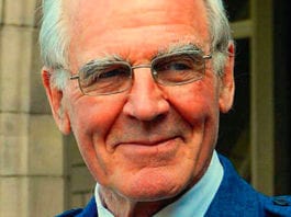 Tributes for Mackie’s chief 20c_tmb_0714