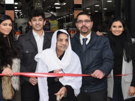 Retailer says bring it on