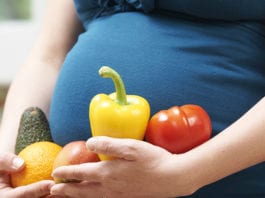 Report challenges food health plans