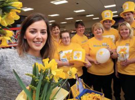 Spar blooms for charity