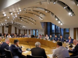 Fighting the war on sugar head on Attendees at the most recent Cross Party Group of Independent Convenience Stores