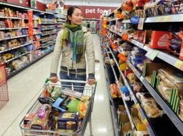 No ‘Black Friday’ bounce for stores Woman shopping in Asda