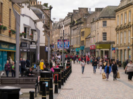 Romance lends retailers a hand Inverness