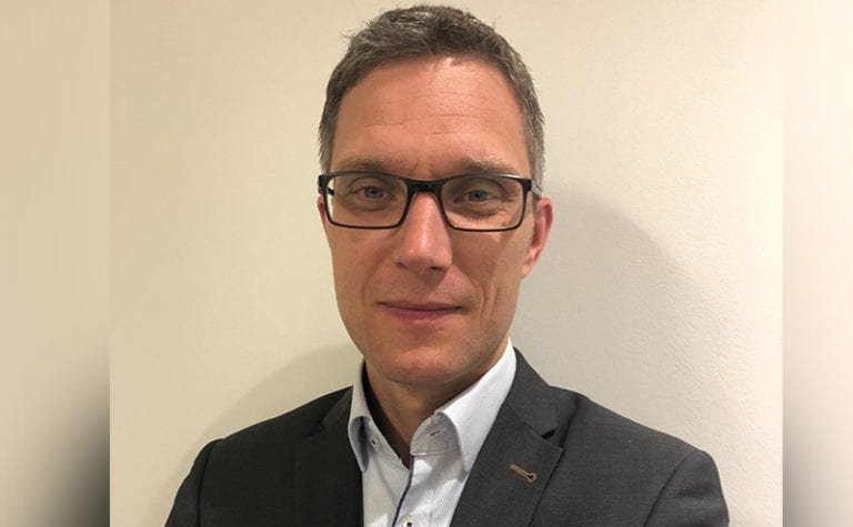 Jet staffs up to expand