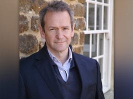 Armstrong to host SG Awards 2019