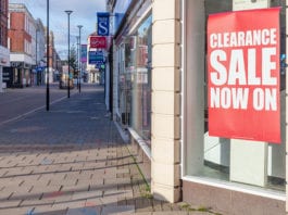 Store vacancies soar