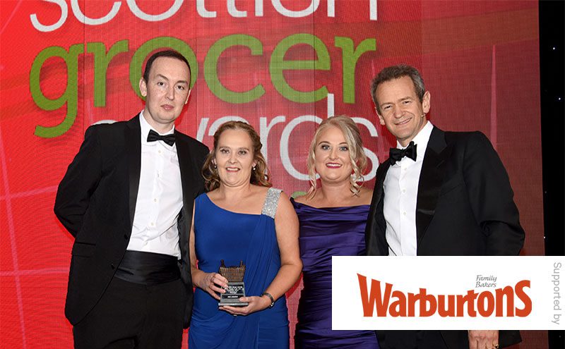Alexander Armstrong present the Bakery Retailer of the Year (Independent Store) supported by Warburtons Award to Spar Condorrat.