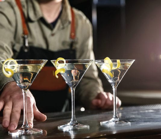 How to share in the growth cocktail-bartender