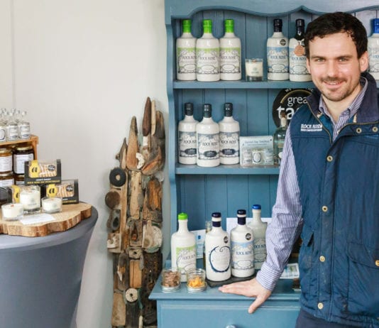 Sipping on a gin by the bay dunnet-bay-distillery-martin-murray