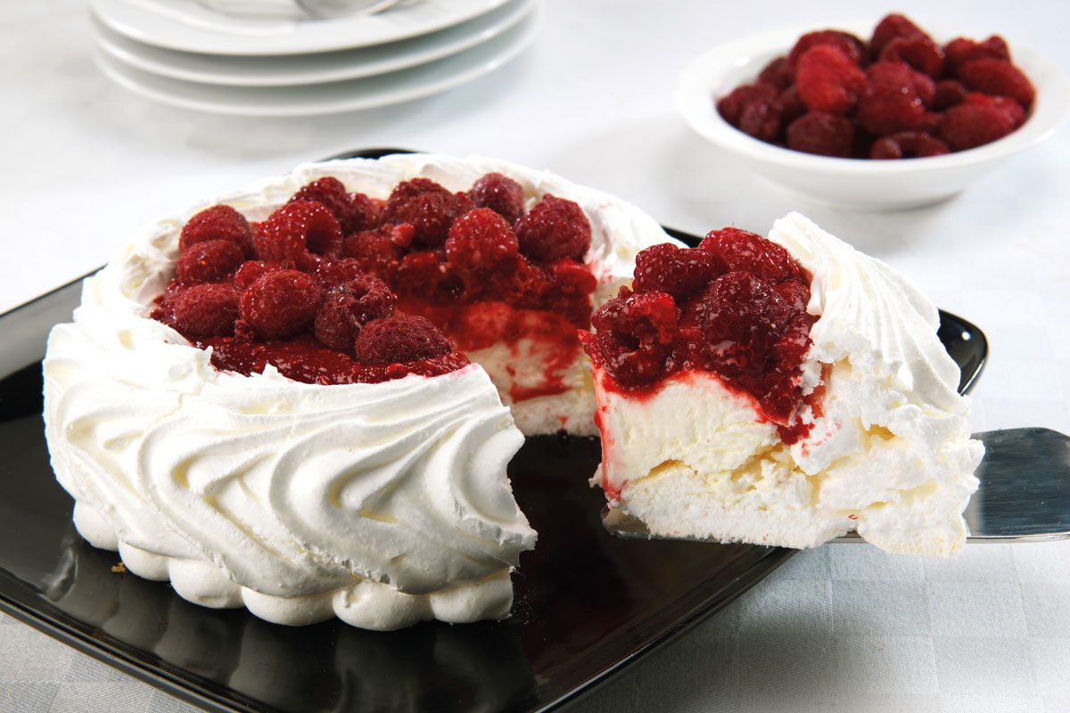 Coppenrath raspberry pavlova