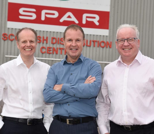 CJ Lang ship is sailing ahead with increased turnover cj-lang-executives
