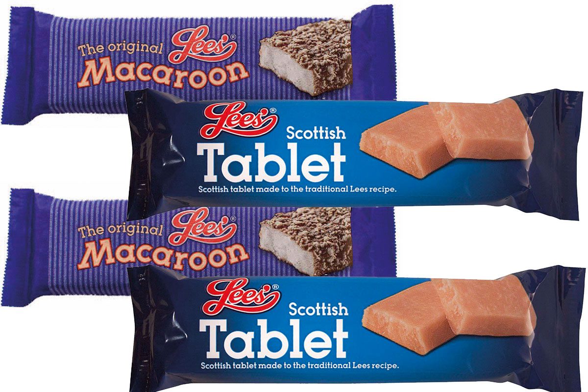 lees-barrs-tablet-and-macaroon