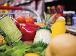 Food retail bucks trend