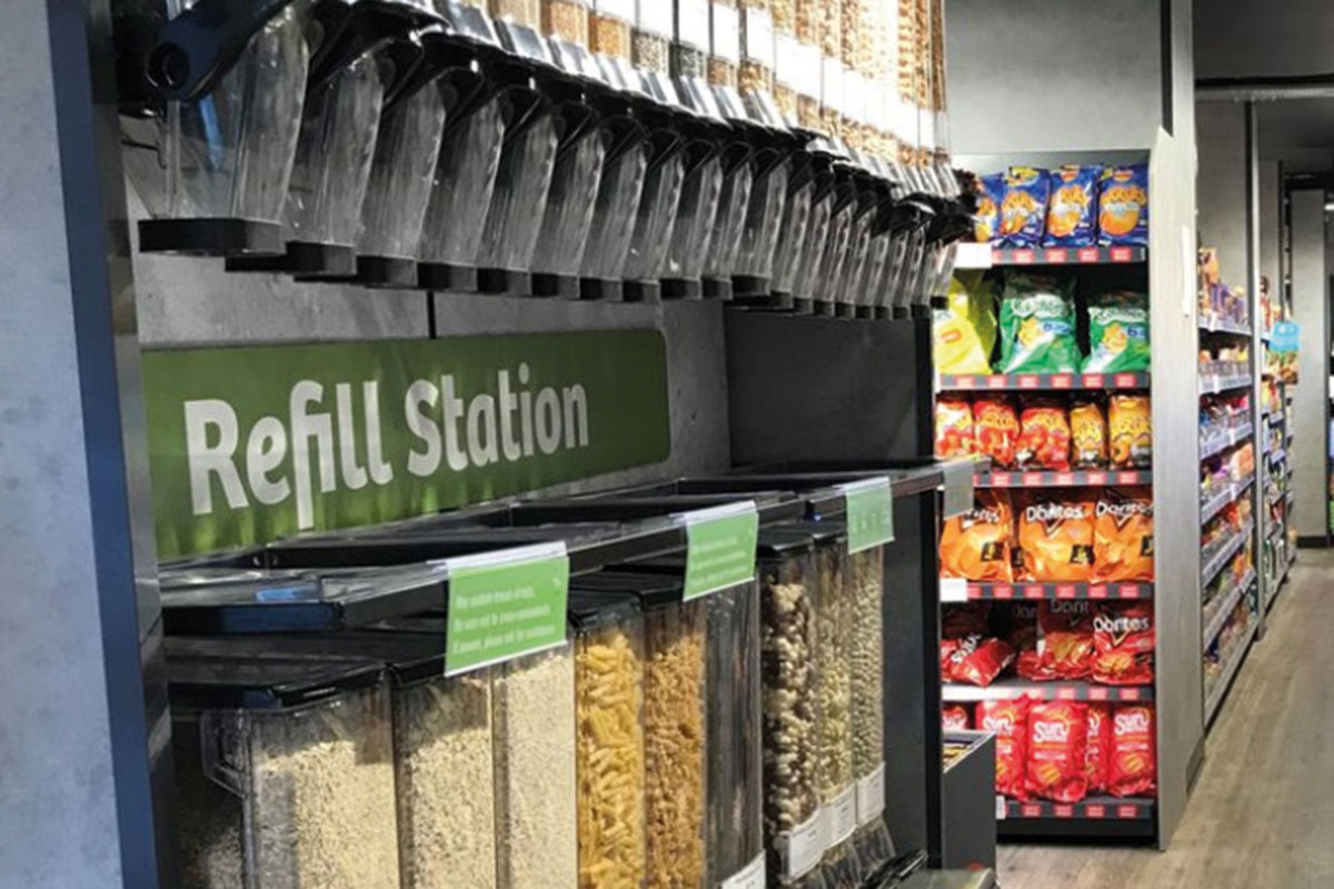 Refill station