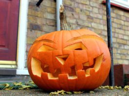 A slump in October Halloween gave retailers a fright.