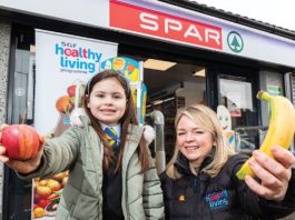 Spar retailers bearing fruit HLP’s Gillian Edgar was on hand to distributed free fruit to children.