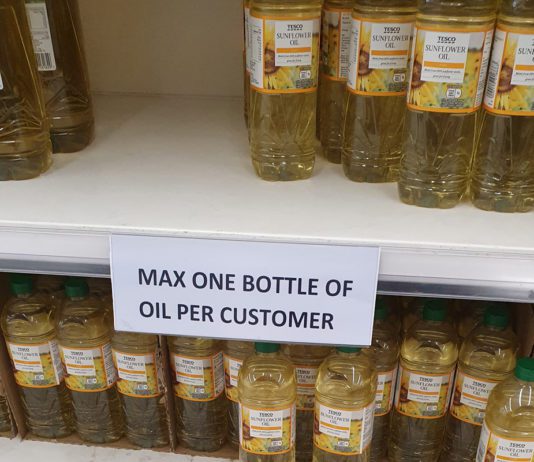 War disrupts supply chain Tesco veg oil shelves low stock