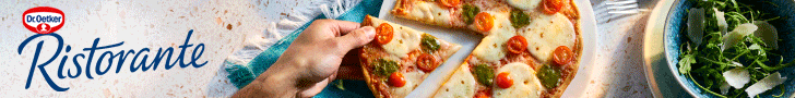 Animated advertisement for Dr Oetker Ristorante pizza showing a hand holding a slice of margarita