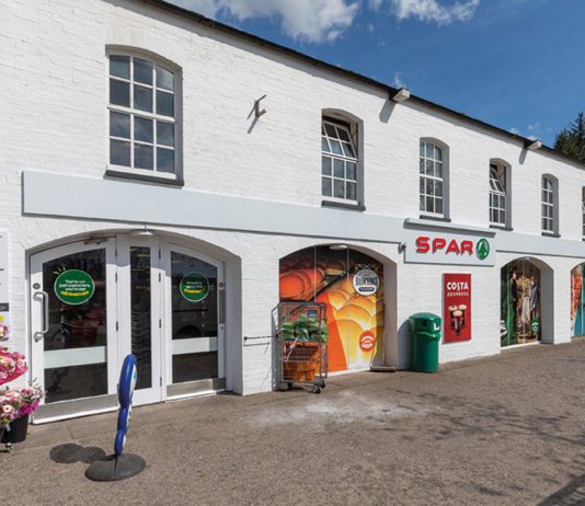 Partnership is too good outside of a spar shop building