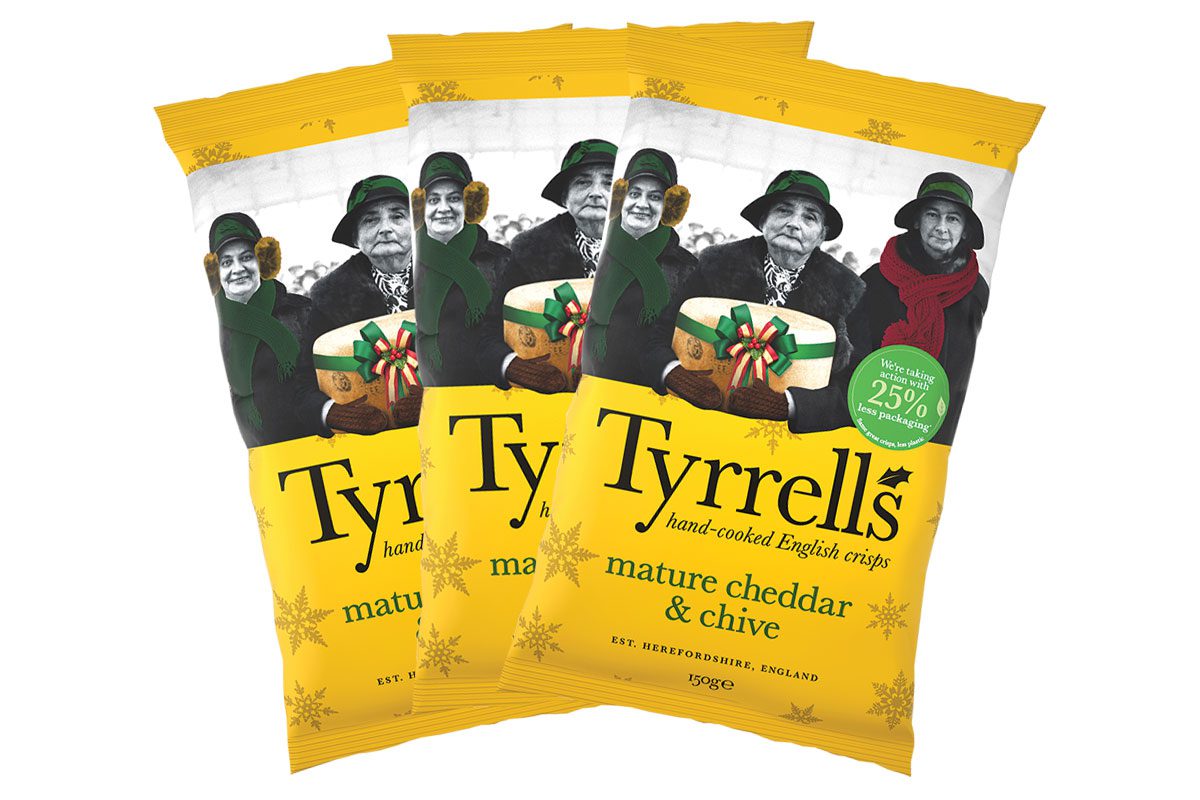 Tyrrells mature cheddar & chive crisps