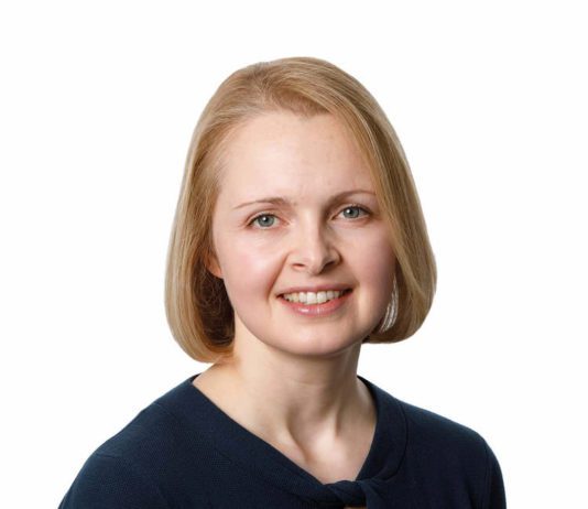 Best practice for ‘firing and rehiring’ Laura Morrison is a managing practice development lawyer in the People, Reward and Mobility practice at Dentons UK and Middle East LLP, based in Scotland.