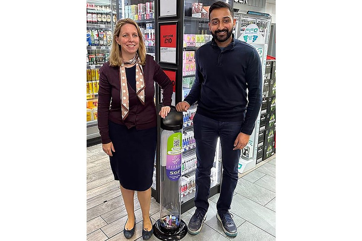 Eve Peters and Anand Cheema kickstarted the SGF’s new pilot in Cheema’s store Costcutter – Fresh in Falkirk.