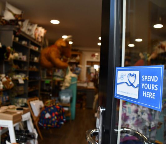 Convenience in brief | Greens, Snappy, CJ Lang and Miconex news Consumers can win a £1,000 Scotland Loves Local Gift Card, thanks to Miconex.