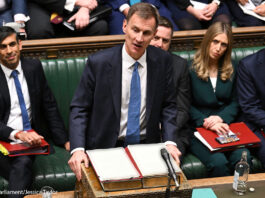 New tax on vaping Jeremy Hunt in parliament delivering the Autumn Budget 2023.
