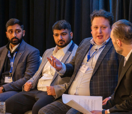 Retail crime ‘is destroying lives’ Anand cheema, Umar Majid and Dan Brown discuss their concerns with event chairman Gary Robertson.