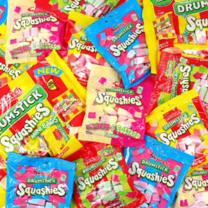 A new Strawberries & Cream flavour will be joining the Drumstick Squashies range.
