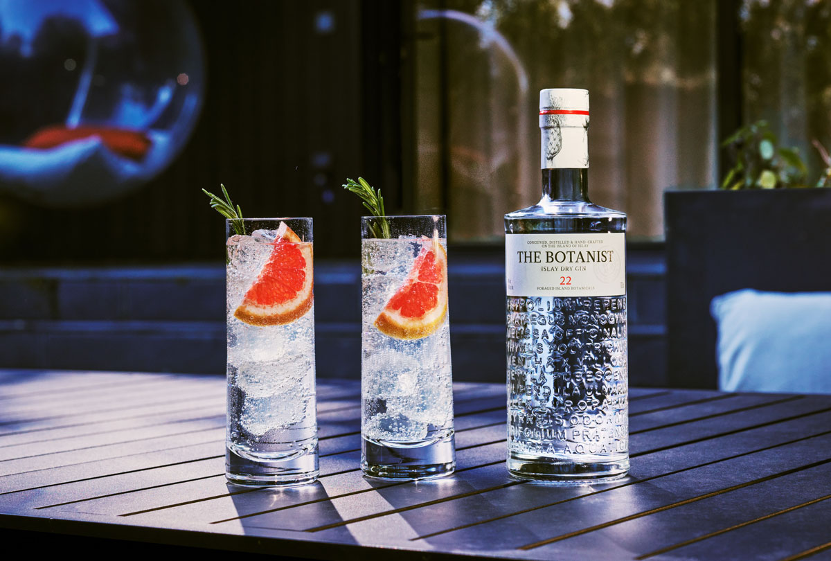 The Botanist Islay Dry Gin features 22 aromatic botanicals from its landscape.