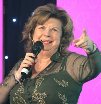 Actress Elaine C Smith hosting the Scottish Grocer Awards 2023.