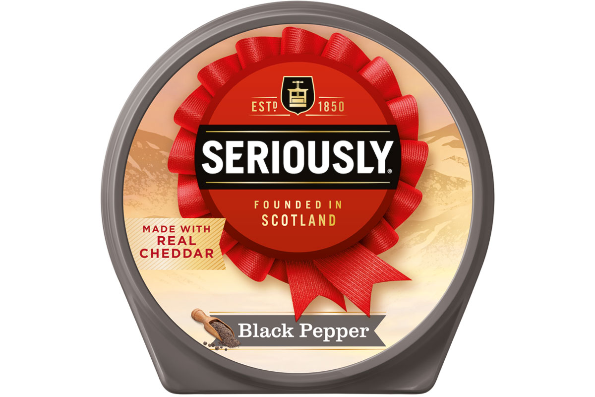 Pack shot of Seriously Spreadable Cheese Black Pepper.