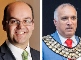 Plea for kindness in festive season Both David Lonsdale and Mo Razzaq voiced concerns over the impact abuse and violence has on store workers.