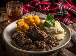Simple suppers for Burns Night Grant's reckons shoppers will enjoy its tinned range for Burns Night and throughout the whole year.