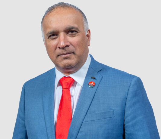 Retailers warn of job cuts from Budget increases The Fed's national president, Mo Razzaq.