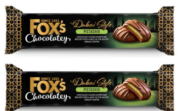 Pack shots of Fox's Chocolatey Dubai Style Pistachio Indulgent Creams.