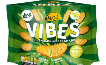 McCain hits a Cheese & Onion Vibe with new launch Pack shot of McCain Vibes Cheese & Onion.
