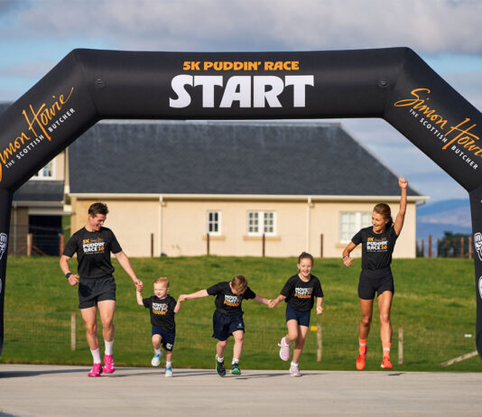 Simon Howie launches first Puddin’ Race fundraiser for SAMH A family line up at the start of the Simon Howie Puddin Race ready to take part in the fundraiser.