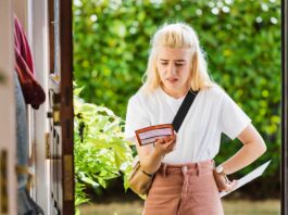 Parcel lockers could deliver boost for c-stores Stress over unpredictable home delivery of goods is making consumers think parcel lockers are a better option, claims InPost.