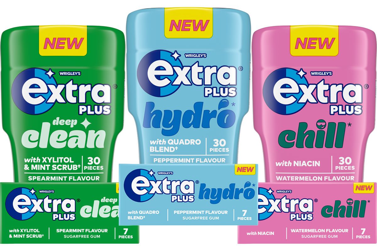 Pack shots of Extra Plus single packs and bottle formats.