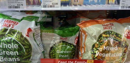 KeyStore introduces £5 promo with Eden Farm Image of a KeyStore shelf in the frozen aisle with Farmer Jack's Frozen Vegetables packs.