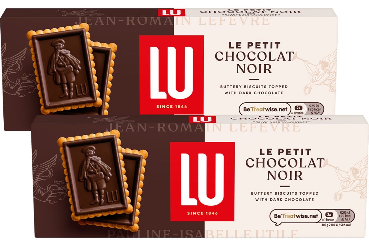 Pack shots of LU Le Petit Chocolat Noir.